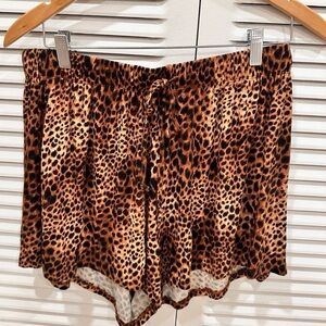 AERIE Lounge Leopard Shorts Size L Brand New